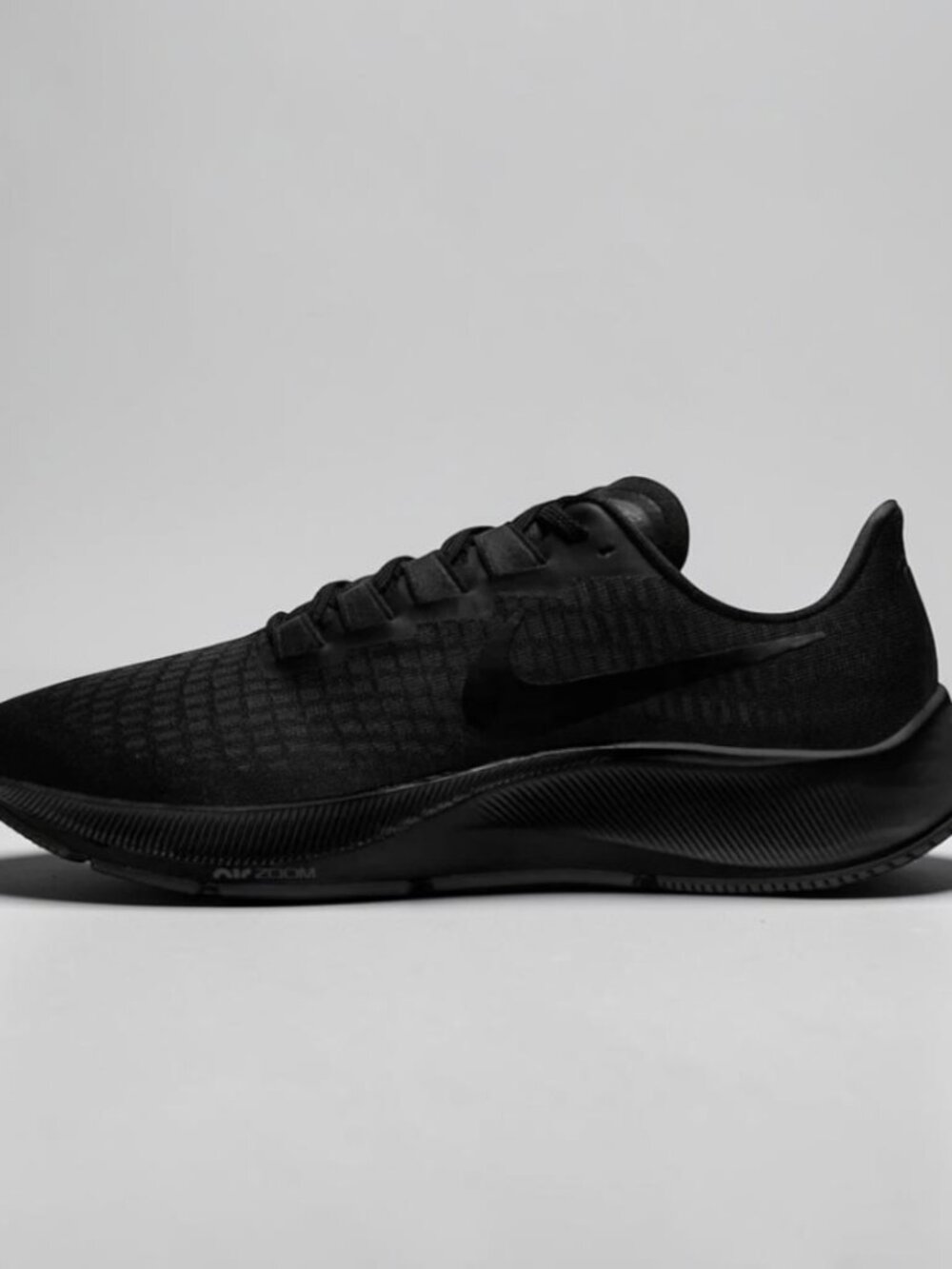 Nike Air Zoom Pegasus 37 Mens Running Shoes Size 9 Black/Smoke Grey BQ9646 005